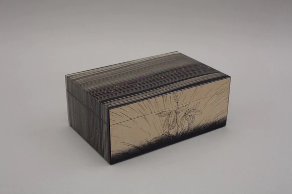 Box with Design of Kunpu in Kinma