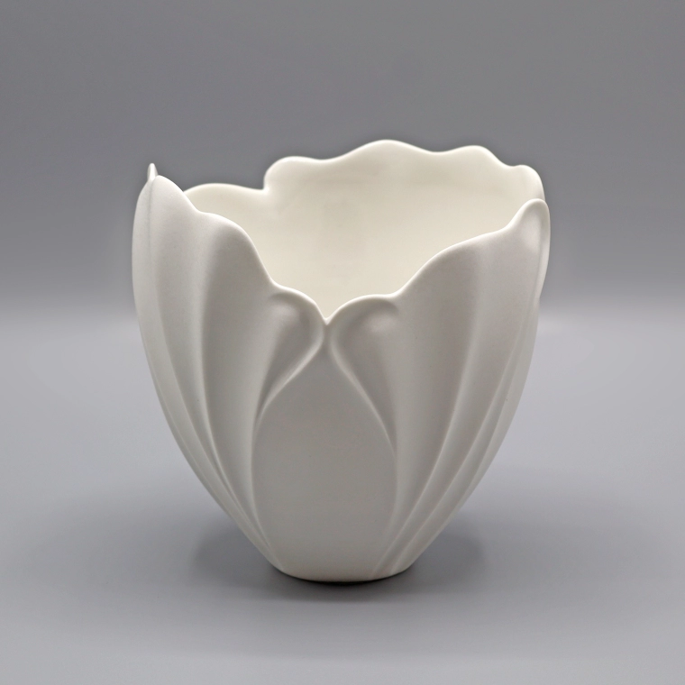 photo White Porcelain Bowl