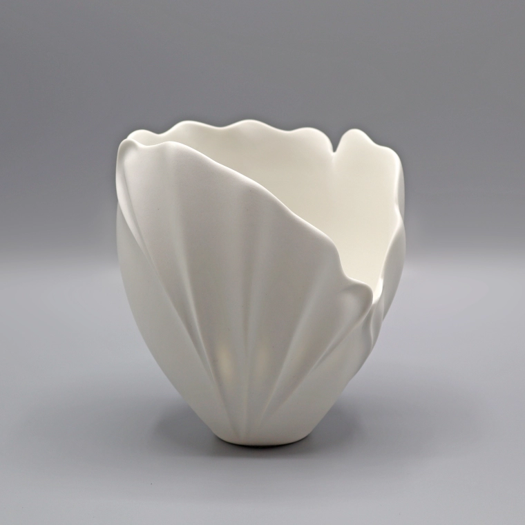 photo White Porcelain Bowl