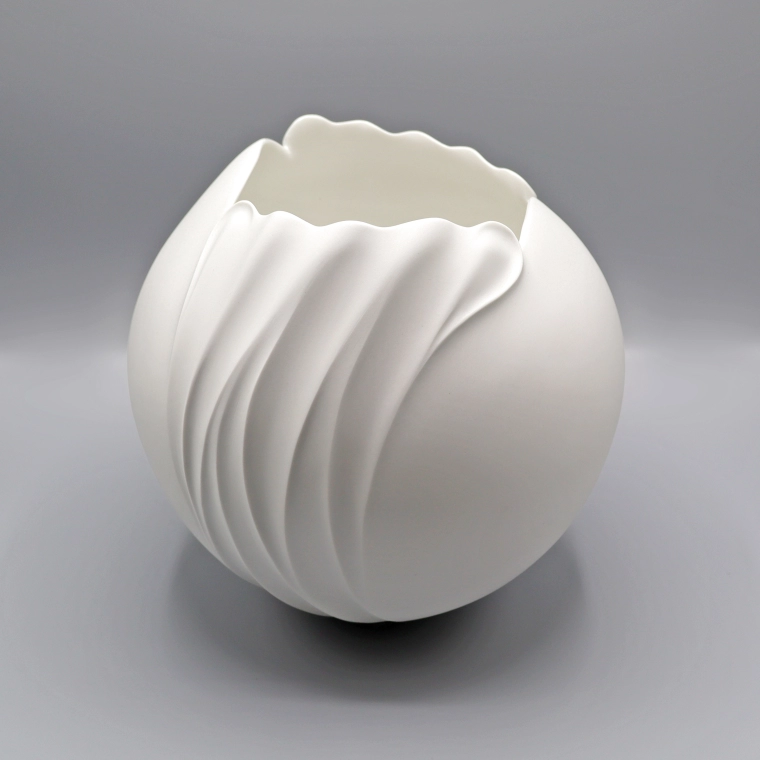 photo White Porcelain Bowl