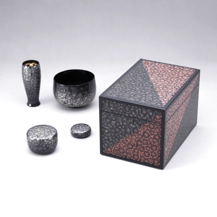 photo Tea Utensil Box with Cherry Blossom Design in Chinkin and Inlay