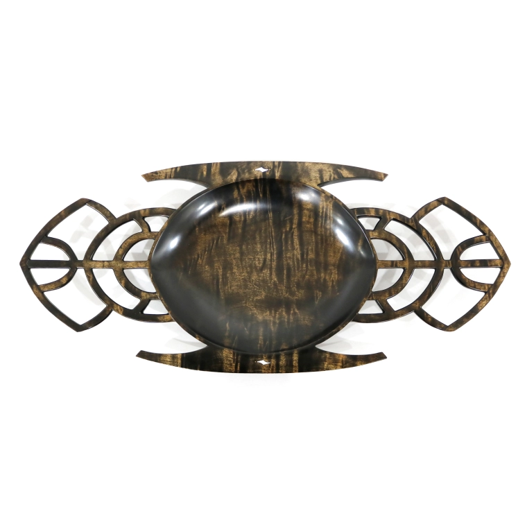 photo Vessel of Horse Chestnut Wood Made by Hand Carving and Finished in Wiped Urushi
