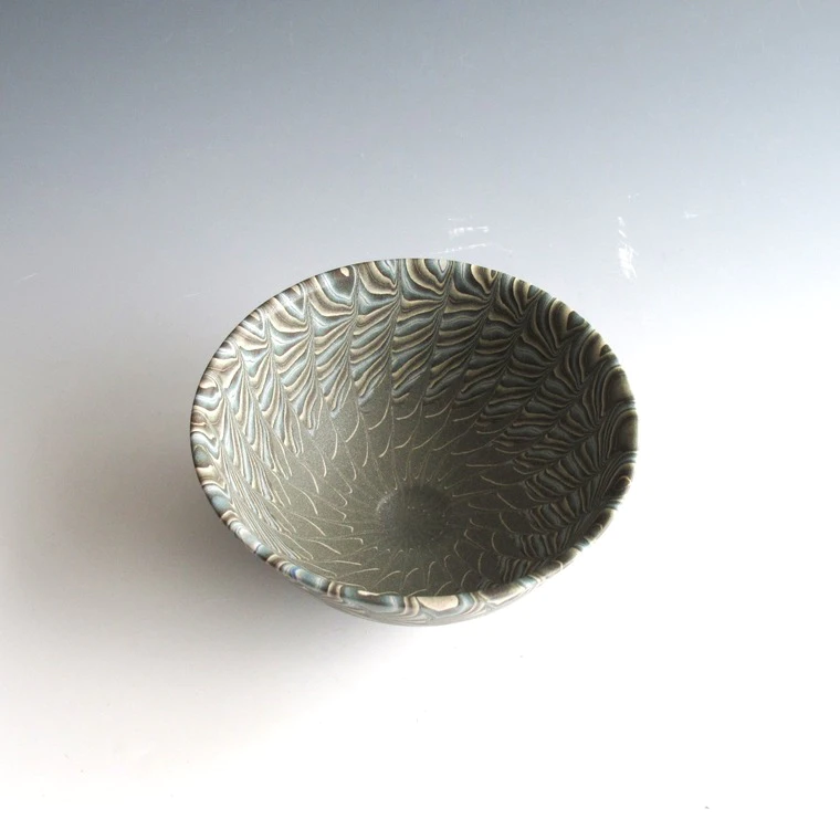 写真：練上茶碗