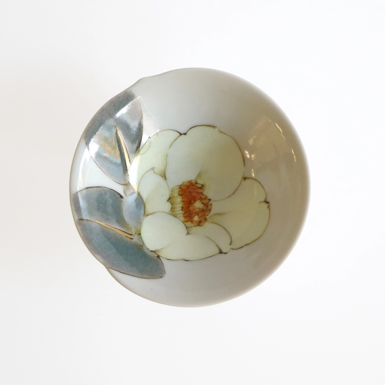 photo Footed Sake Cup "Camellia Mohri Shiratama" 