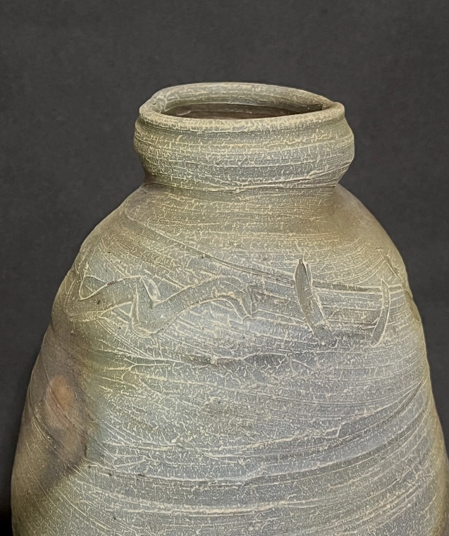 photo Bizen Vase with Kasegoma (Matte Ash Glaze) Effect