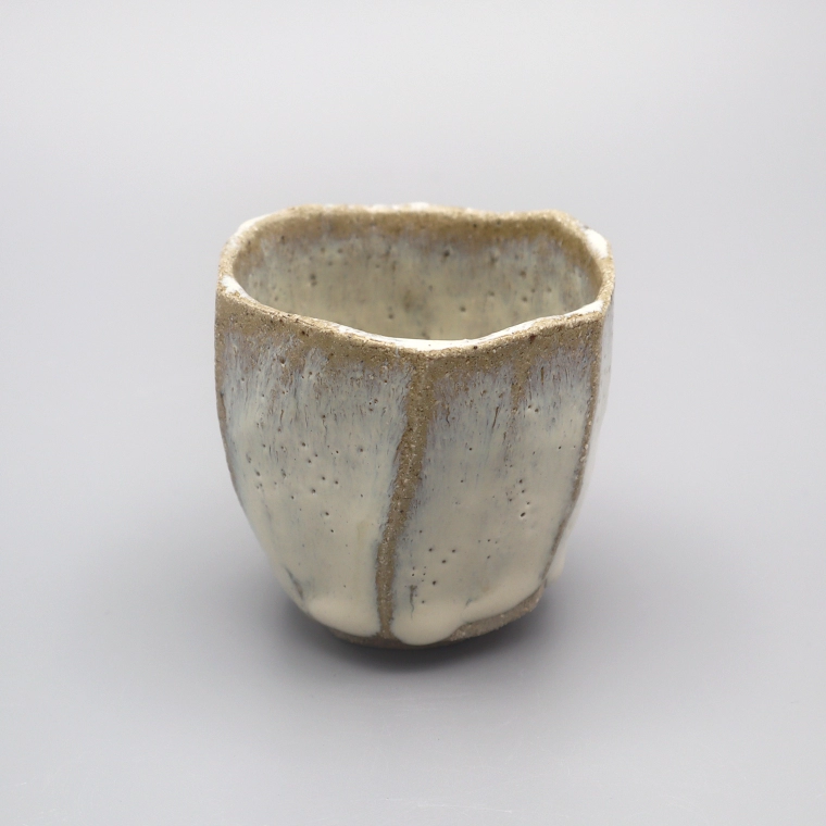 photo Madara Karatsu Sake Cup