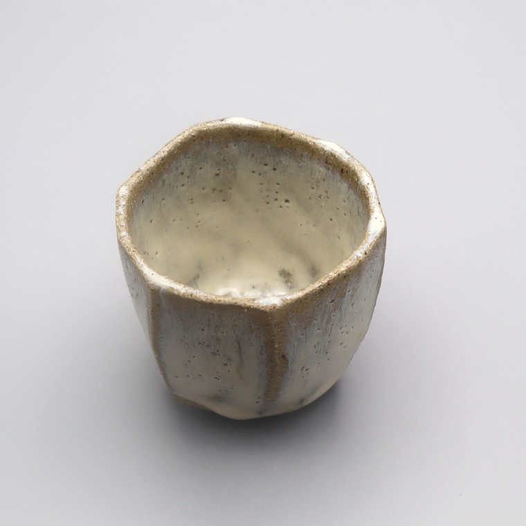 photo Madara Karatsu Sake Cup
