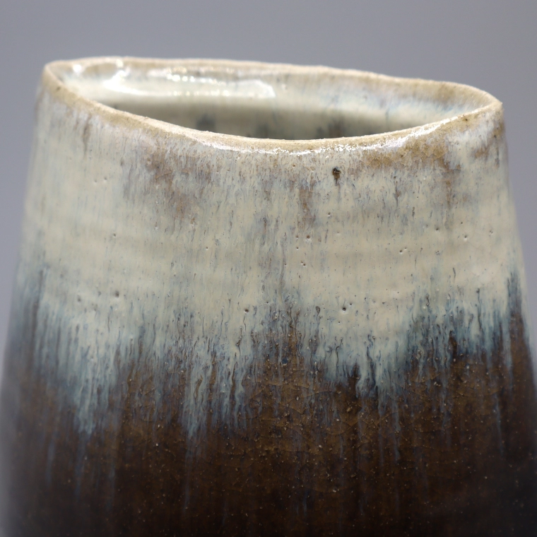 photo Chōsen Karatsu Flower Vessel