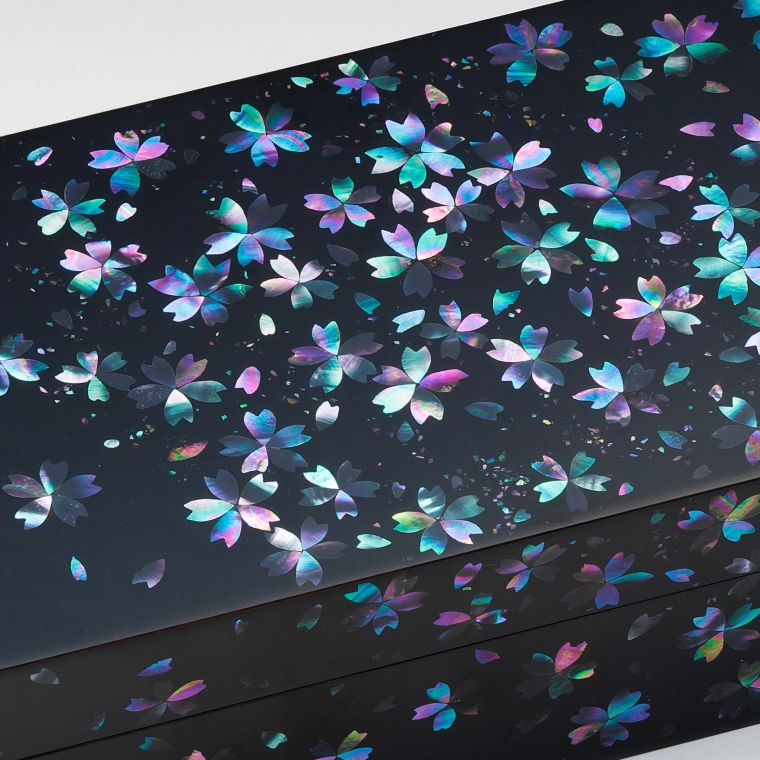 photo Box with Design in Mother-of-Pearl Inlay "Cherry Blossoms Illuminating the Evening"
