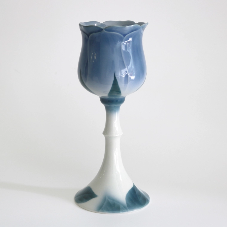 photo Goblet with Design in Underglaze Blue "Blue Rose"