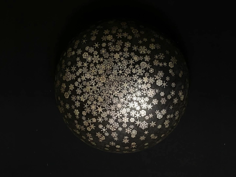 写真：布目象眼雪華散文蓋物