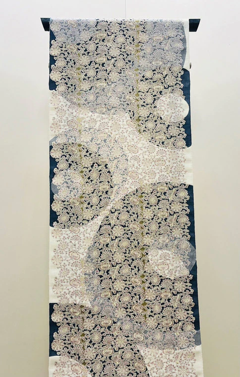 photo Sarasa Textile with Chinese Arabesque Pattern -Winter-
