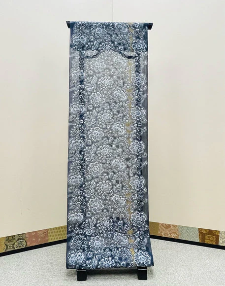 和更紗名古屋帯「輪宝独鈷流文更紗」 (Yuko Saito) ｜Gallery Japan