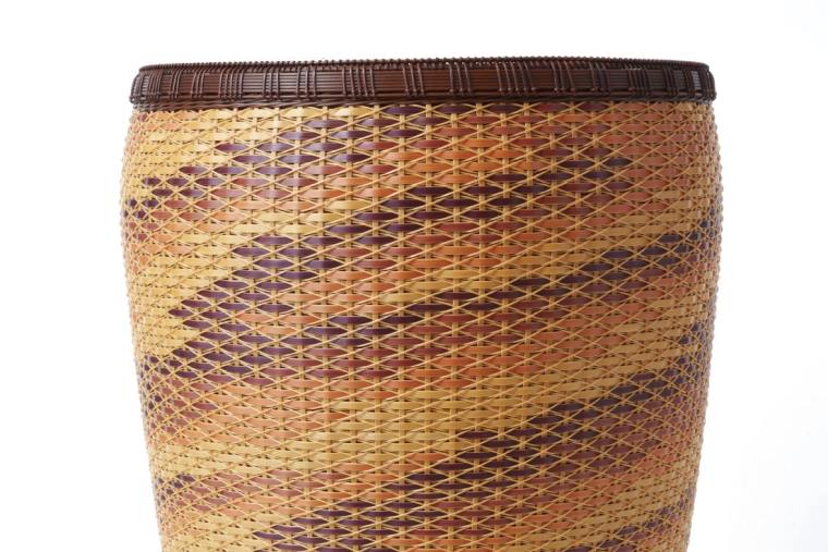 photo Flower Basket in Chidori Weave "Hazy Curtain of Cherry Blossoms"