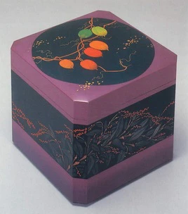 輪島塗　鬼平慶司　桜花文　八角盆　共箱 美術品 輪島塗 青色作家 輪島塗 鬼平慶司 桜花文 八角盆 共箱 公式通販