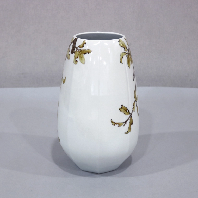 写真：柘榴に鵙図