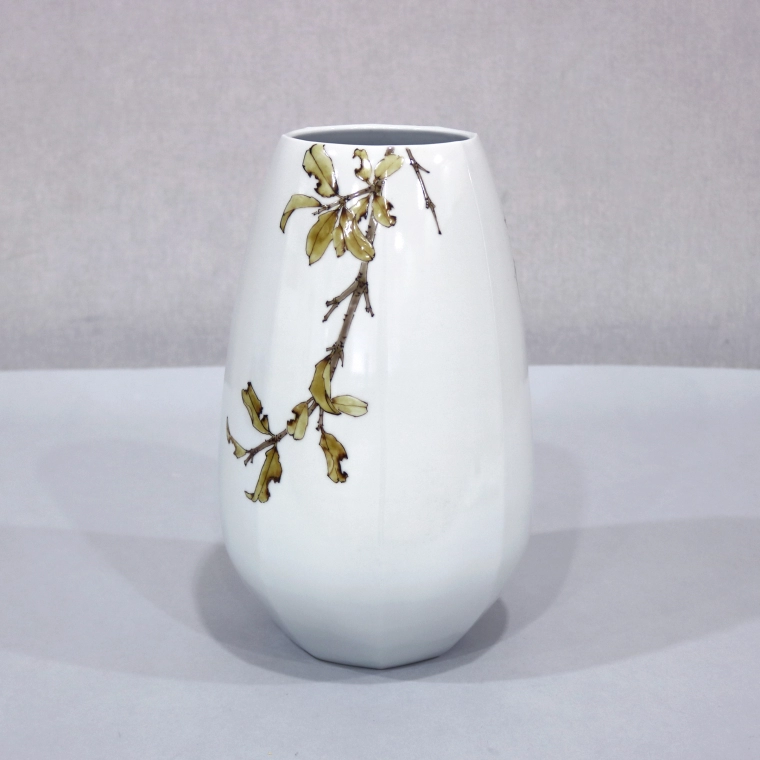 写真：柘榴に鵙図