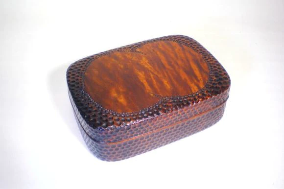 Mikurajima Mulberry Box with Buddhist Rosary Carvings