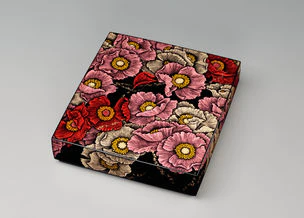Box with Design in Kinma "Dancing Flowers”