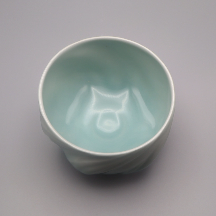 photo White Porcelain Tea Bowl with Pale Blue Glaze "The Swell"