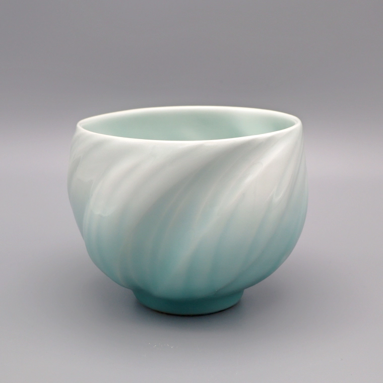 photo White Porcelain Tea Bowl with Pale Blue Glaze "The Swell"