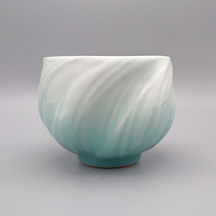 photo White Porcelain Tea Bowl with Pale Blue Glaze "The Swell"