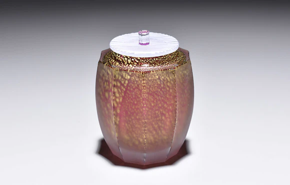 金の茶入れ