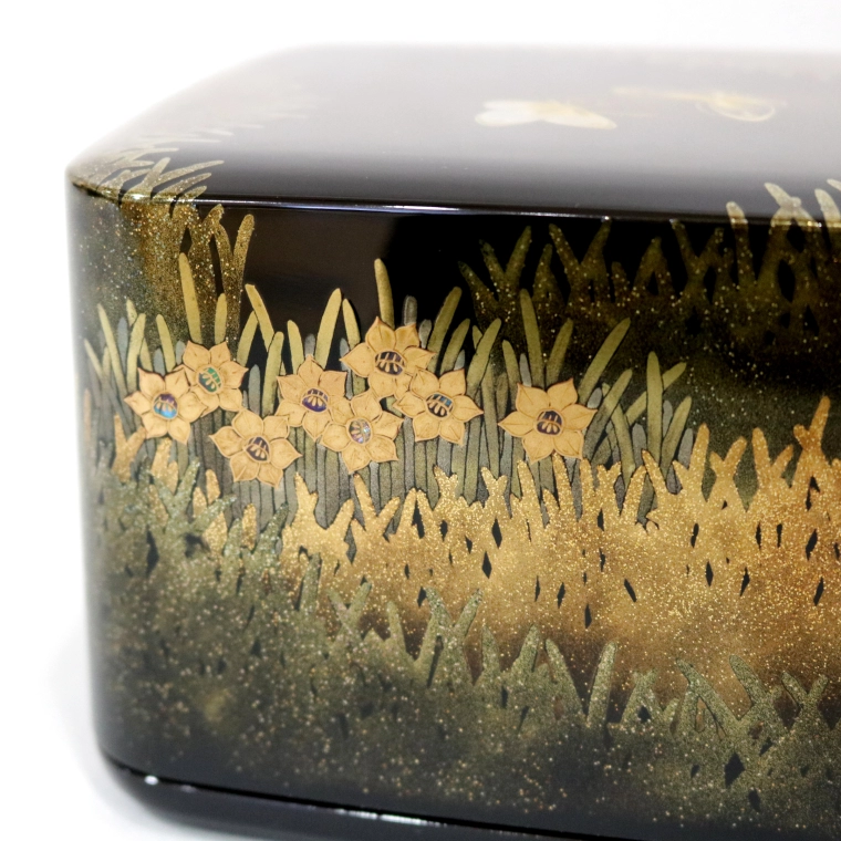 photo Small Box with Design in Makie "Sparkling Early Spring"
