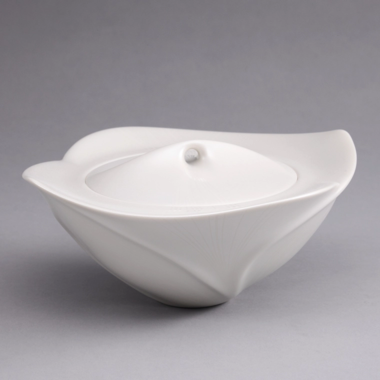 photo Fresh Water Jar with Pearly Luster Color