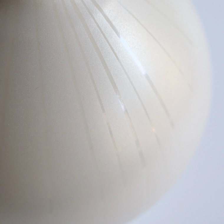 photo Vase with Pearly Luster Color