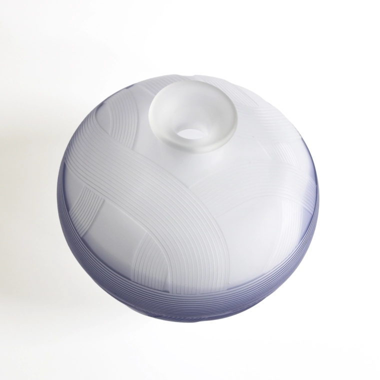 photo Long-necked Flower Vase with Engraved Line Decoration "Yui（Bond）”