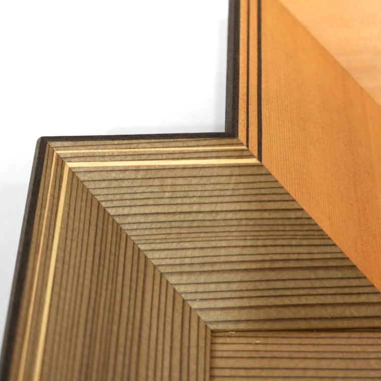 photo Jindai Cedar and Japanese Yew Wood Tray
