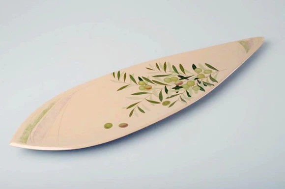 Plate of Rantai with Design in Makie and Zonsei "First Fruit"