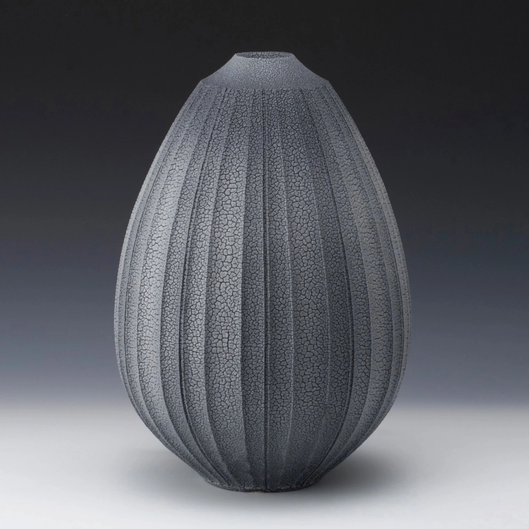 photo Shino Deep Blue Jar