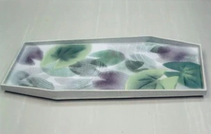 Square Dish with Glaze in Kakewake Style and Water Lily Design