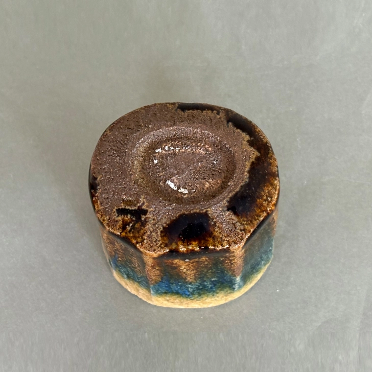 photo Sake Cup with Three Color Glaze Decoration