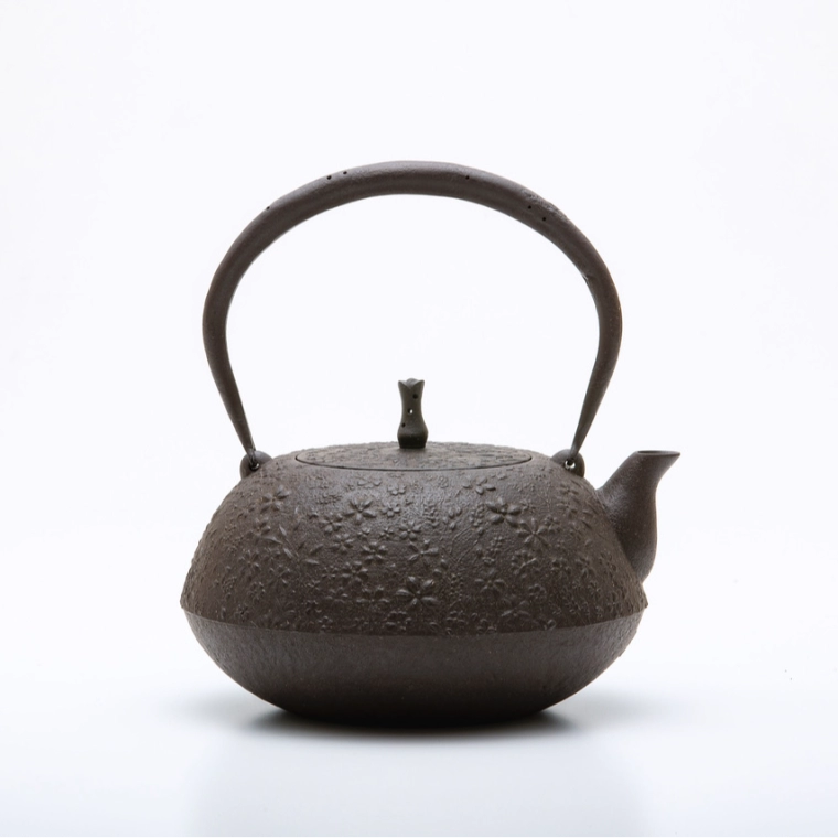 photo Abacus Bead Shaped Iron Kettle with Small Flower Patterns