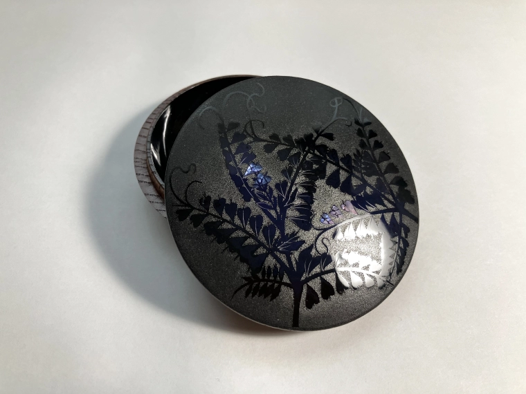 photo Incense container "common vetch"