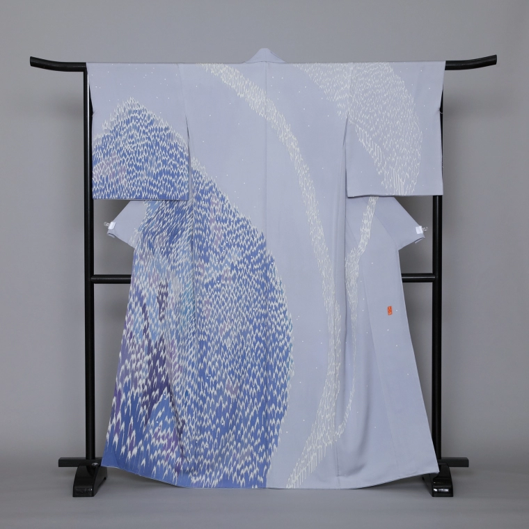 photo Formal Kimono with Design in Yūzen Dyeing "Snowflake"