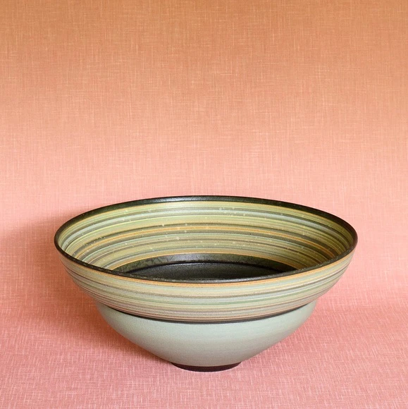 Multiple layer pattern bowl