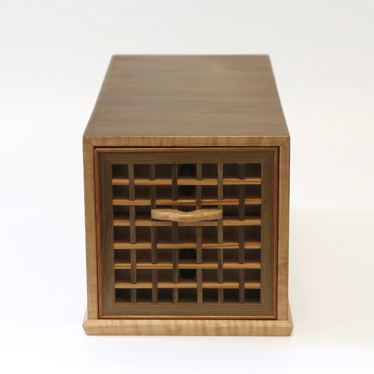 写真：神代杉格子抽斗