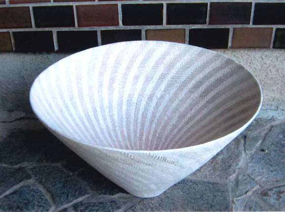 Bowl with Cryptomeria Design in Colored Slip