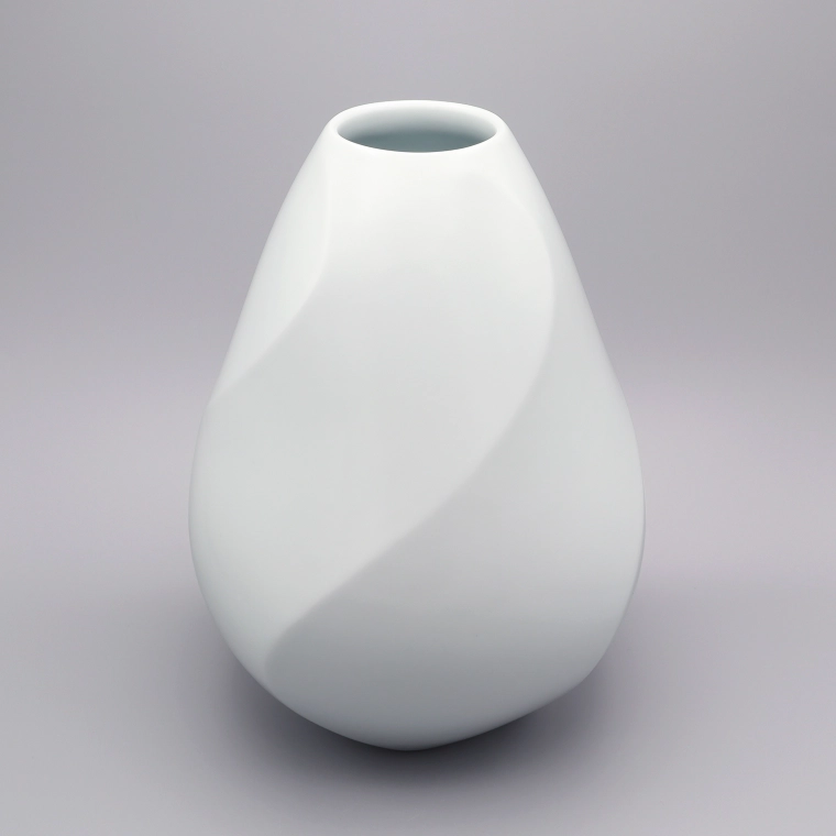 photo White Porcelain Twist Faceted Jar