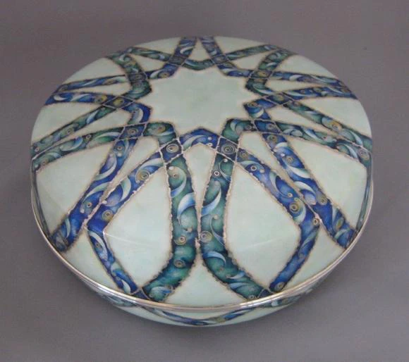 Cloisonne Covered Vessel "Sound of Waves"