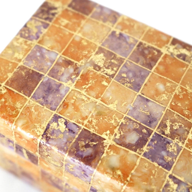 photo Box with Overglaze Enamel and Gold Decoration
