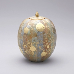 Jar with Overglaze Enamel and Gold Decoration