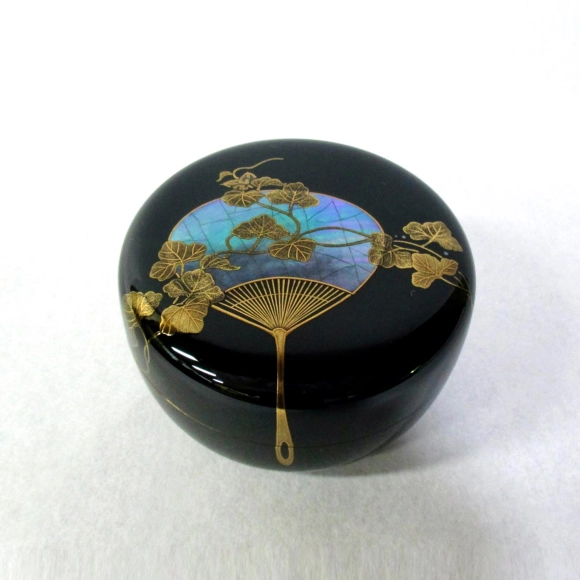 Tea Caddy with Design in Makie "Bottle Gourd"