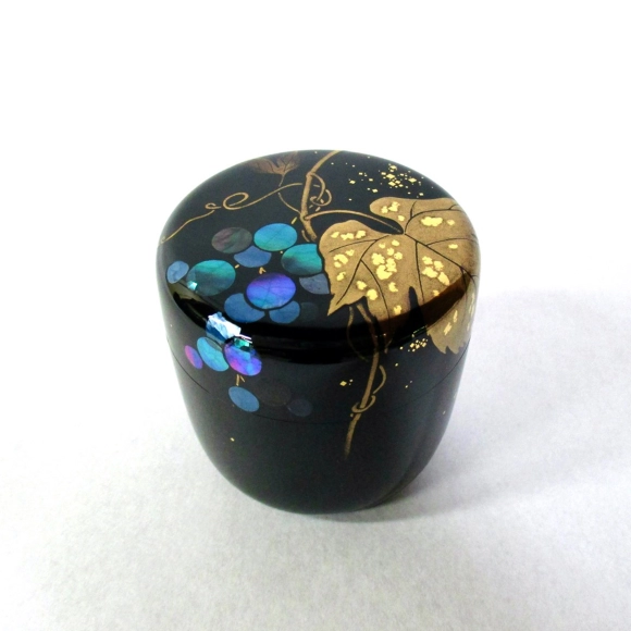 Tall Tea Caddy with Design in Makie "Grapes"
