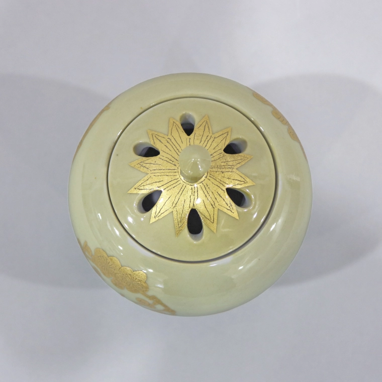 写真：釉裏金彩四君子丸紋　香炉