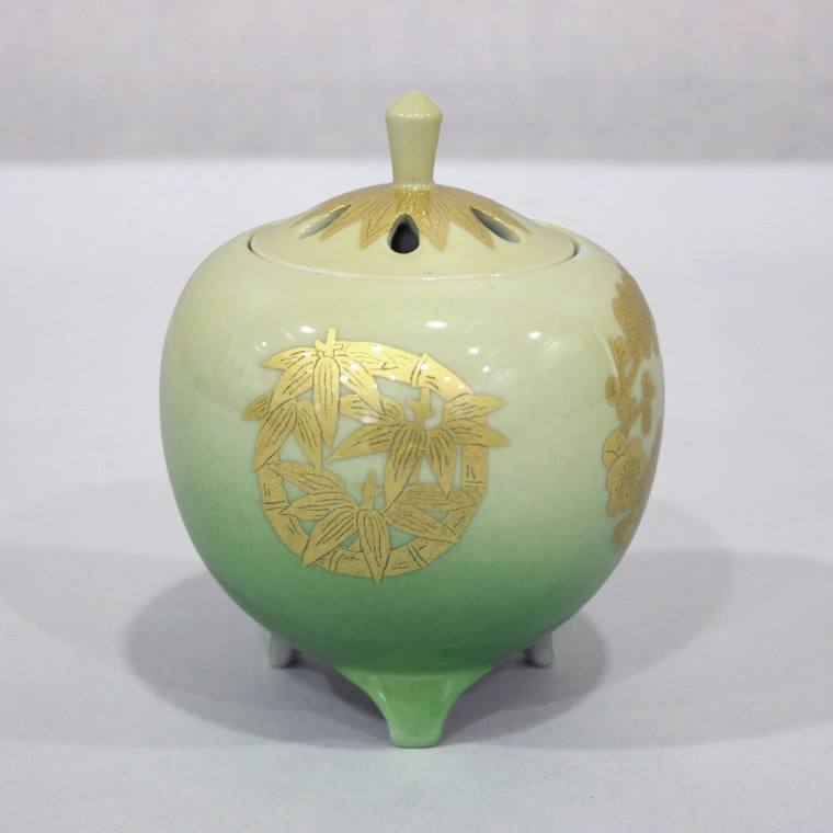 写真：釉裏金彩四君子丸紋　香炉